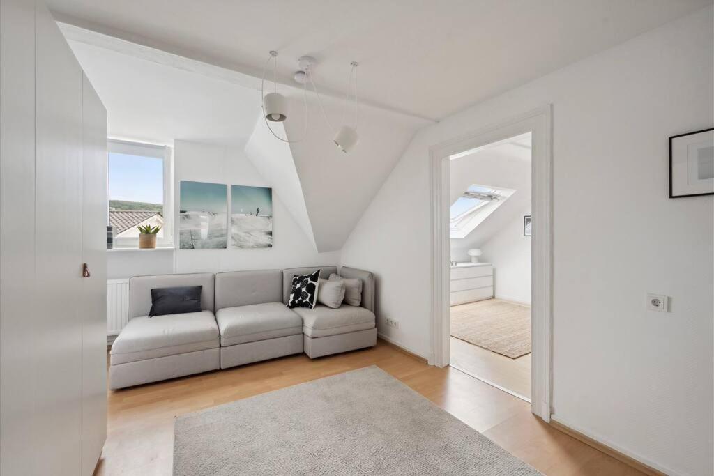 Dachgeschoss Traum Bluecherstr - Naehe Dus & Dortmund & Koeln & Essen Apartment Schwelm
